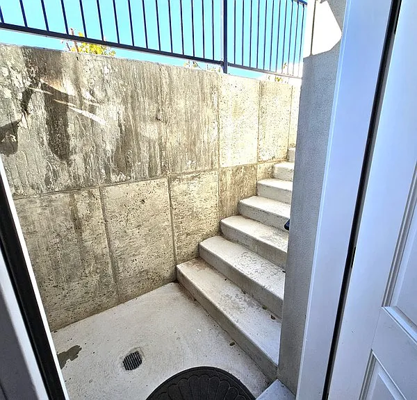 1368 S 1050 W — Photo 13