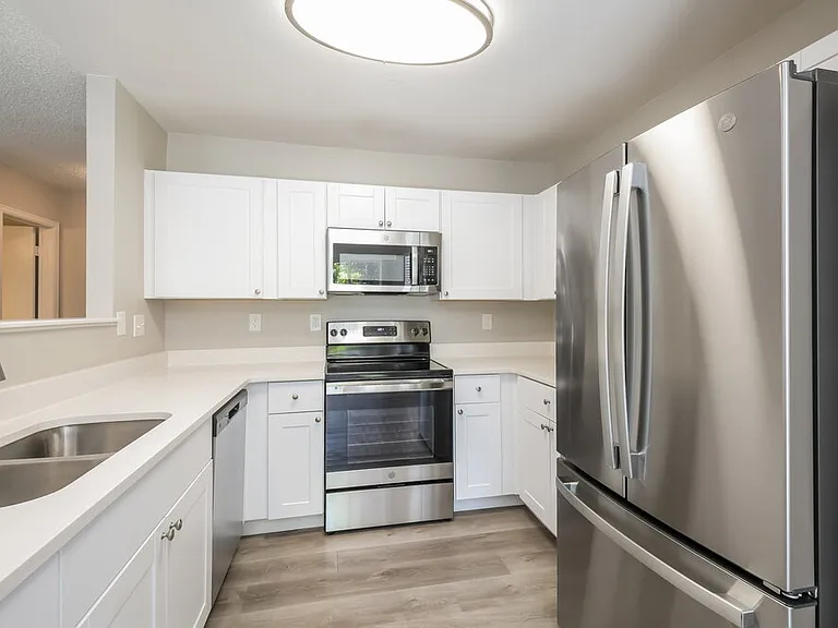 11584 Eaton Ct — Photo 11