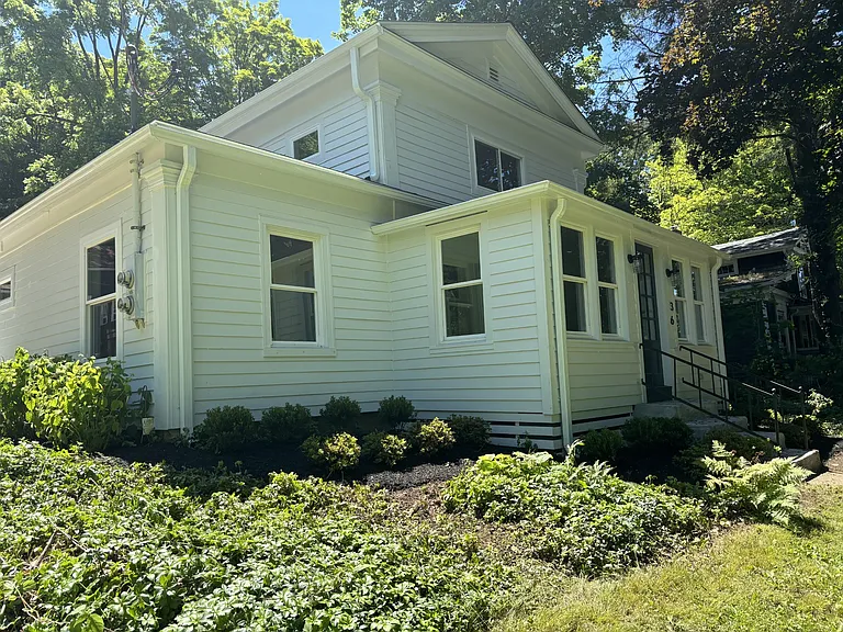 36 E Shore Rd — Photo 33
