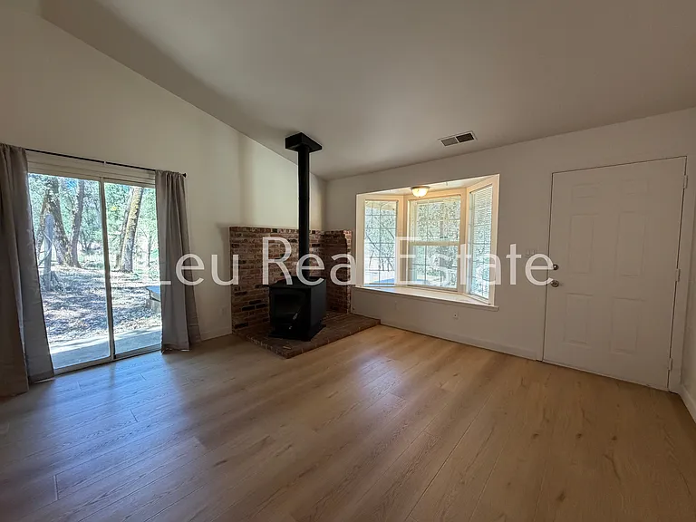 2598 Running Deer Rd — Photo 9