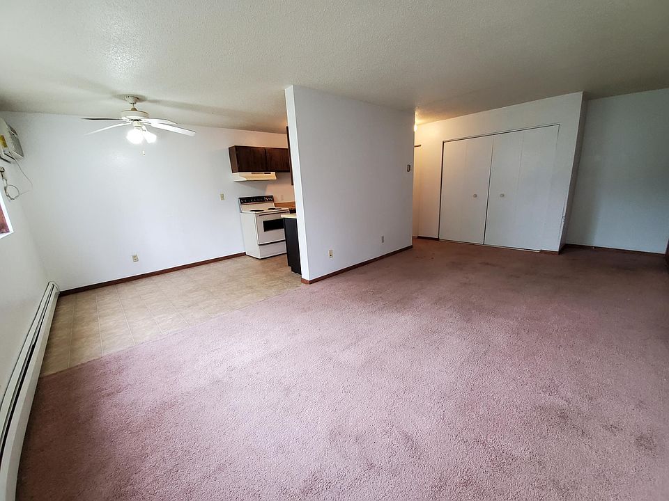 1st image of 55 Hyacinth Ave W #109