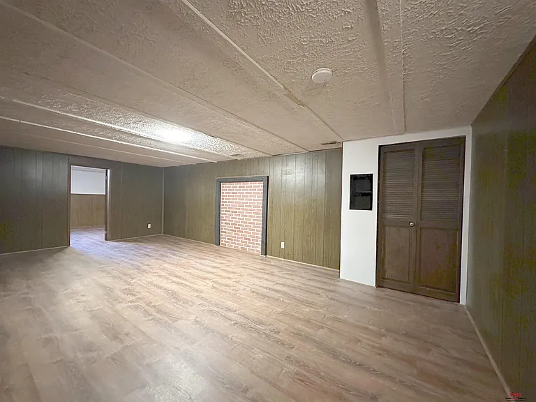 7130 Walker Ave — Photo 16