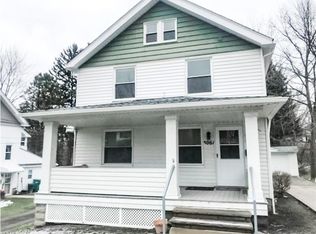 5061 Greenhurst Dr, Maple Heights, OH 44137