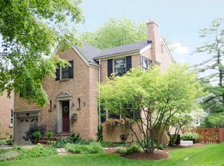 665 S Berkley Ave, Elmhurst, IL