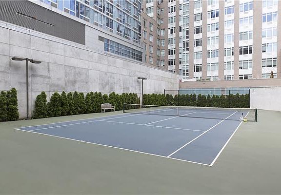 3rd image of 229 W 60th St APT 10c