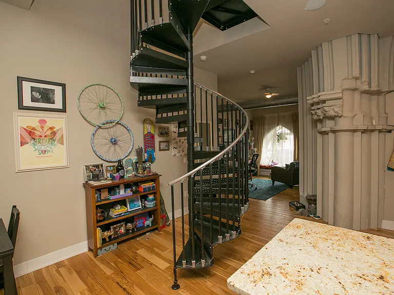 2701 W Girard Ave #12 — Photo 7