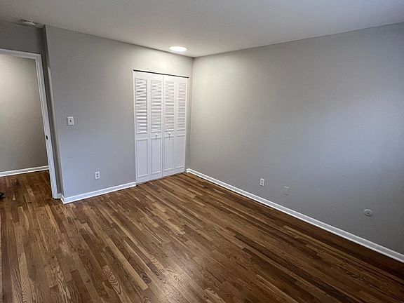 3rd image of 4119 Gratiot Ave #18