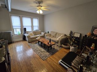 1066 W Cornelia Ave #3, Chicago, IL 60657