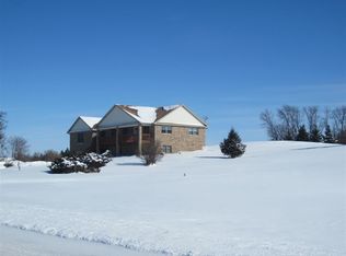 1748 Spring Rd, Stoughton, WI 53589