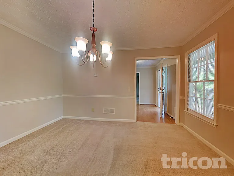 1516 Maple Ridge Dr — Photo 11