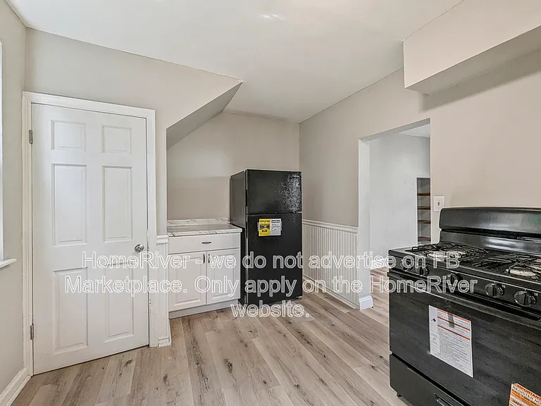 542 Broadway Ext — Photo 5
