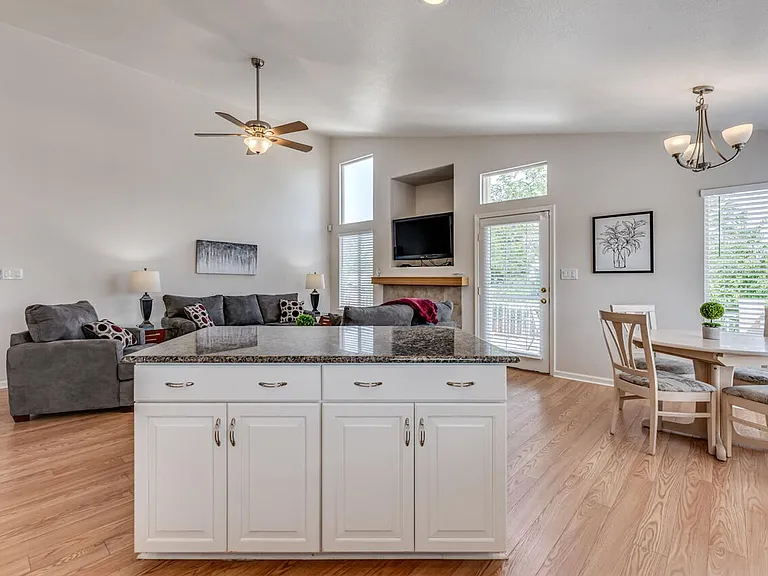 4791 Mesa Meadows Dr — Photo 19