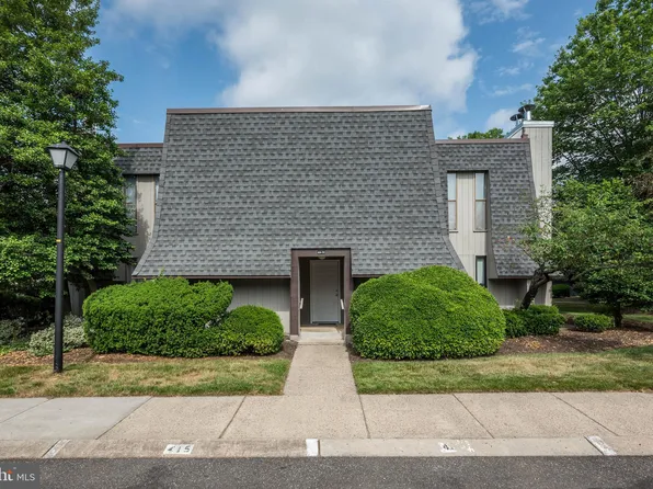 25 S Church Rd Unit 71, Maple Shade, NJ 08052