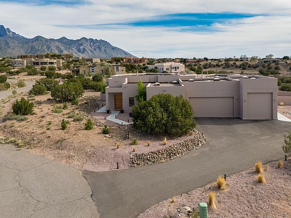 2nd image of 1 Anasazi Meadows Ct