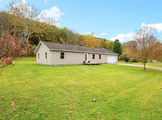 460 Hoover Rd, Nashville, IN 47448