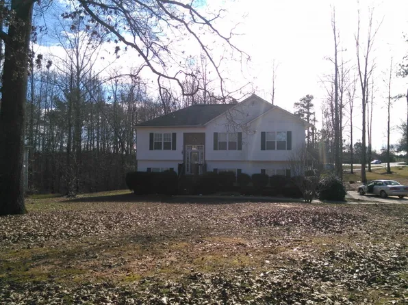 105 Rachels Pl, Carrollton, GA 30117