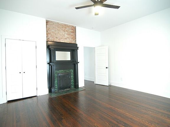 3rd image of 318 Peachtree St