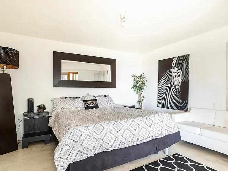 6928 Los Tilos Rd — Photo 9