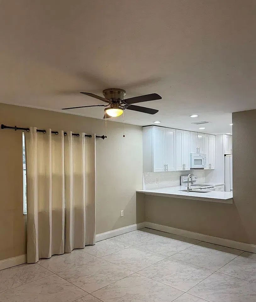 3 bed, 1101 sqft, $2,200 — Photo 2