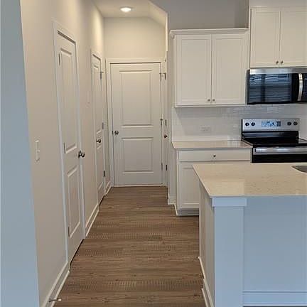 4th image of 1726 Harper Lily Ln