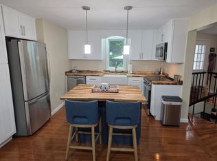 10 Warren Ter, Pembroke, MA 02359