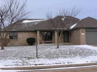 1535 S Sunset Ave, Bolivar, MO 65613