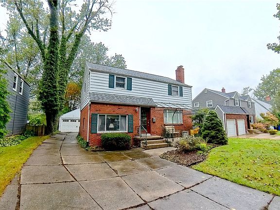 2nd image of 251 Ridgewood Dr