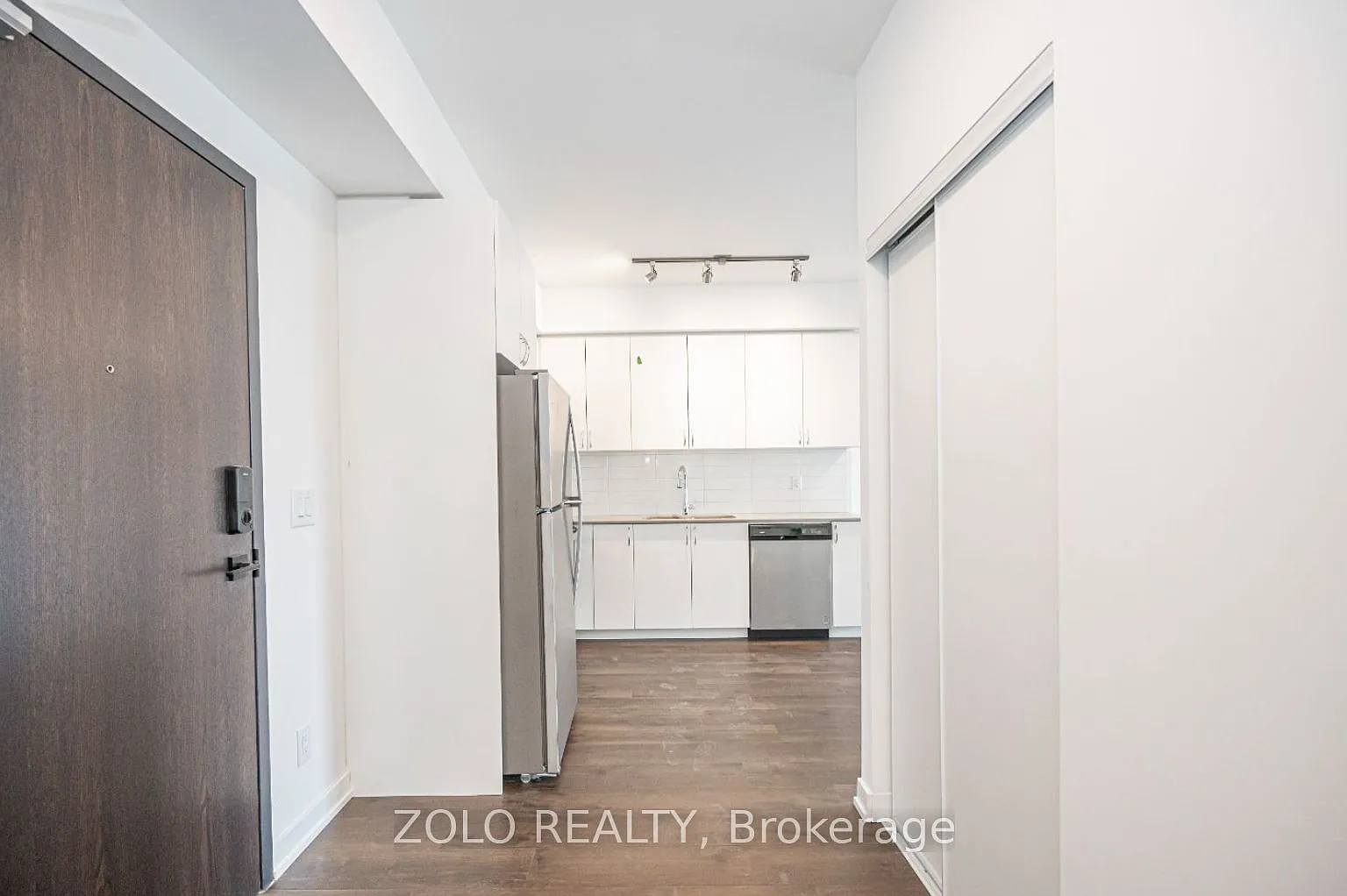 2 bed, $1,950 — Photo 4
