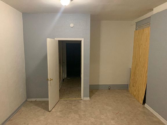 3rd image of 1409 Newhouse Ave