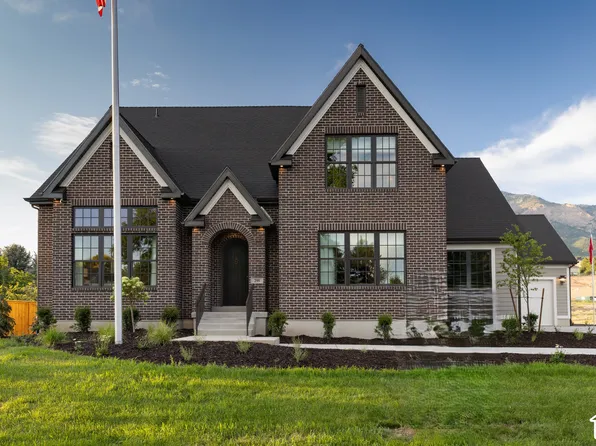 298 W 3100 N, Pleasant View, UT 84414