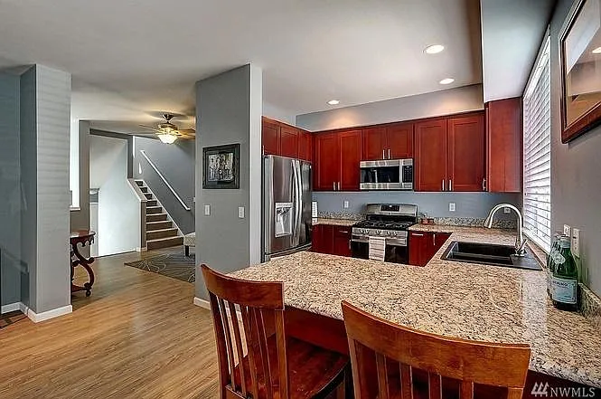 440 Tacoma Ave NE — Photo 13