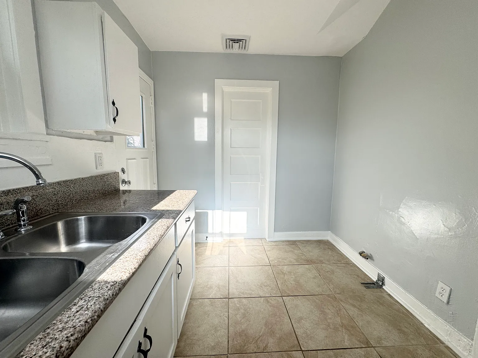 1 bed, 600 sqft, $1,695 — Photo 3