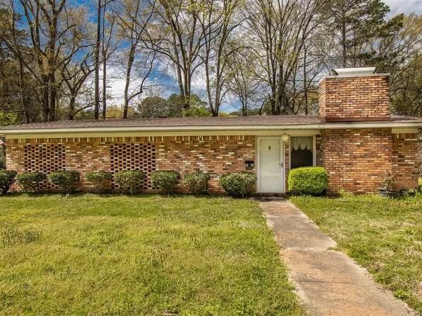 1200 Crestwood Dr, El Dorado, AR 71730