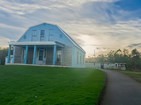 2nd image of 177 Dutch Ridge Rd