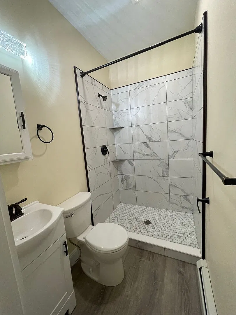 207 South Union St — Photo 3