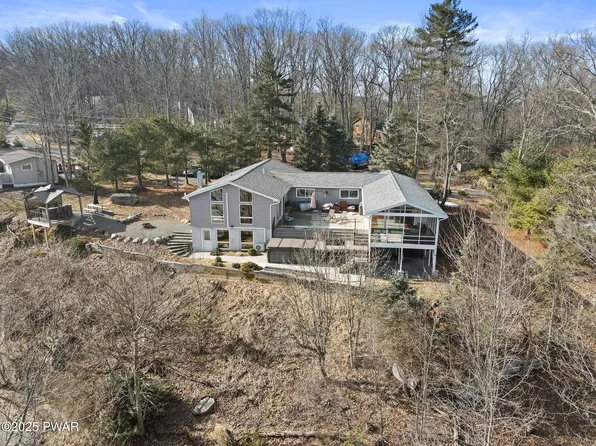 47 Summit Cir, Lakeville, PA 18438