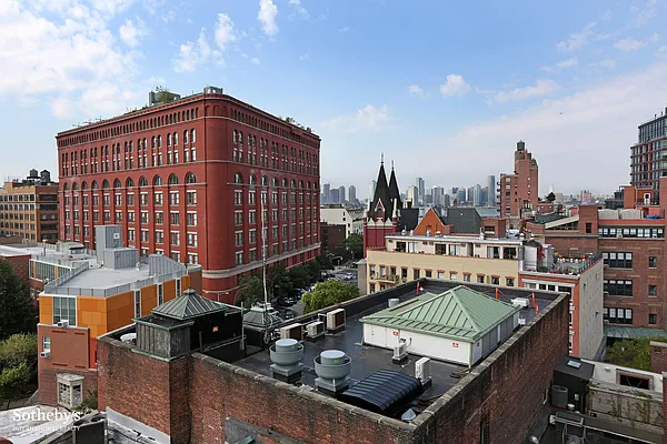 Sold by Sotheby's International Realty | media 5