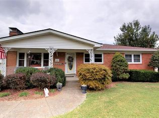 7816 Donegal Dr, Louisville, KY 40219
