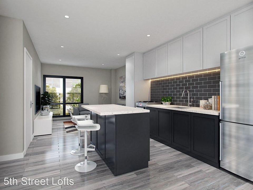 1st image of 112 5th St E #403