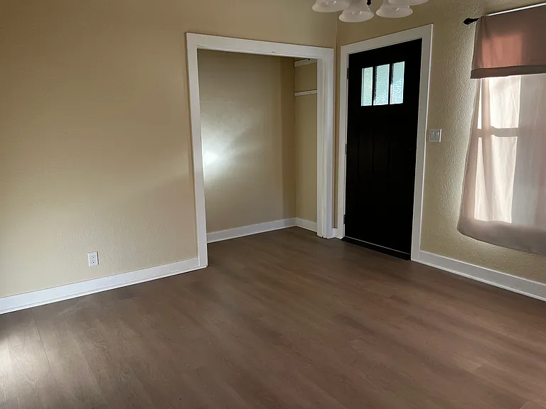 1493 Atchison St #1493 — Photo 2