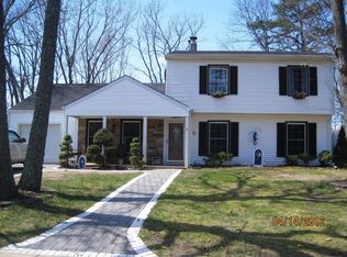 15 Buckingham Dr, Jackson, NJ 08527