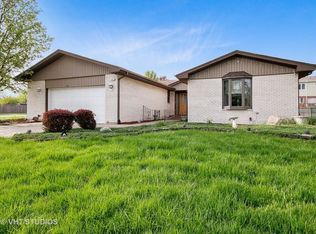 6401 157th St, Oak Forest, IL