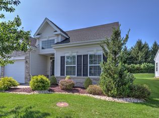 50 Diamond Spring Dr, Monroe Township, NJ 08831