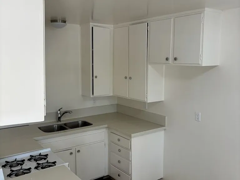 501-505 N T St #509 — Photo 8