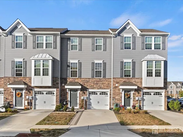 112 Pinnacle Pl, Sewell, NJ 08080