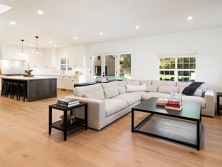 2231 Jonata St — Photo 24