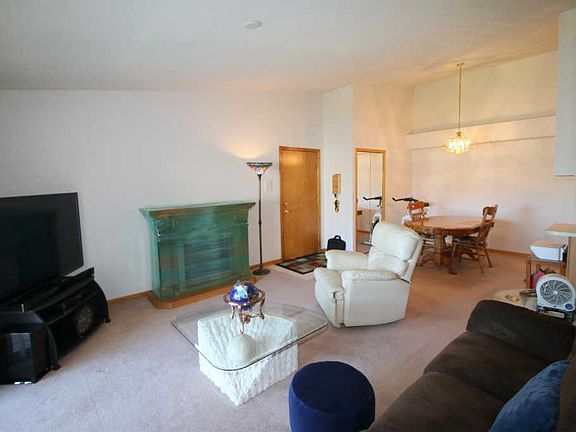 5th image of 45979 Tallgrass Ct #75