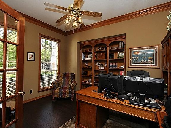 3rd image of 2702 Town Grove Ct