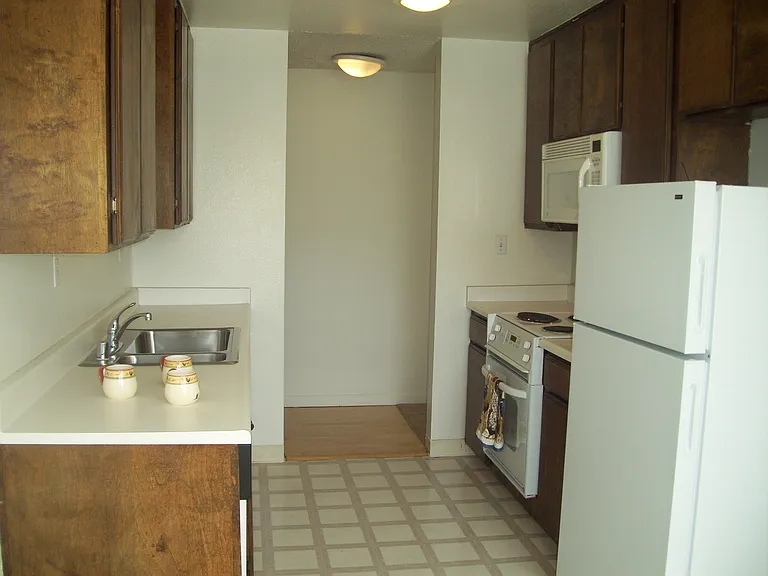 Sandlewood Apartments — Photo 5