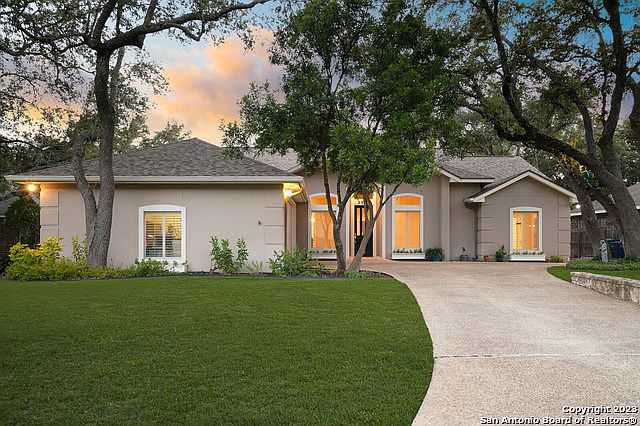 1st image of 3906 HEIGHTS VIEW DR